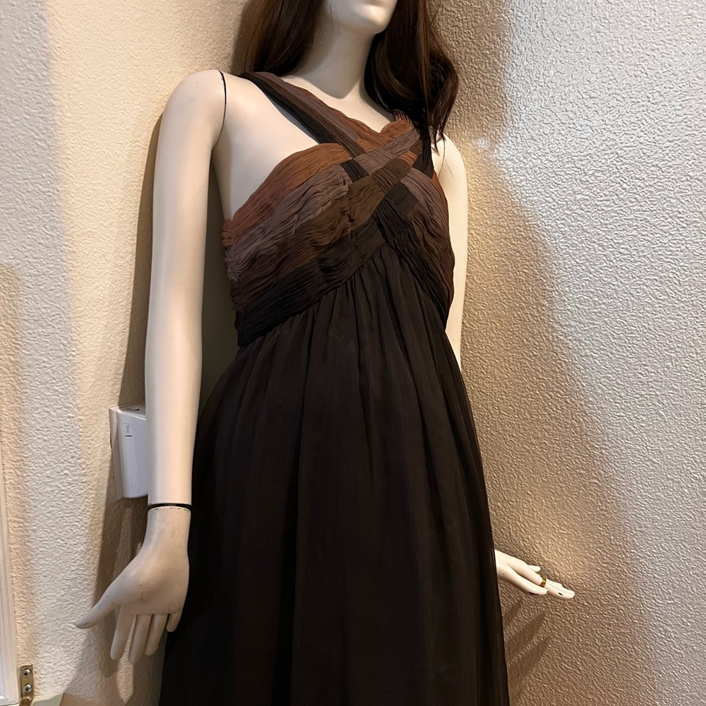 Brown dress